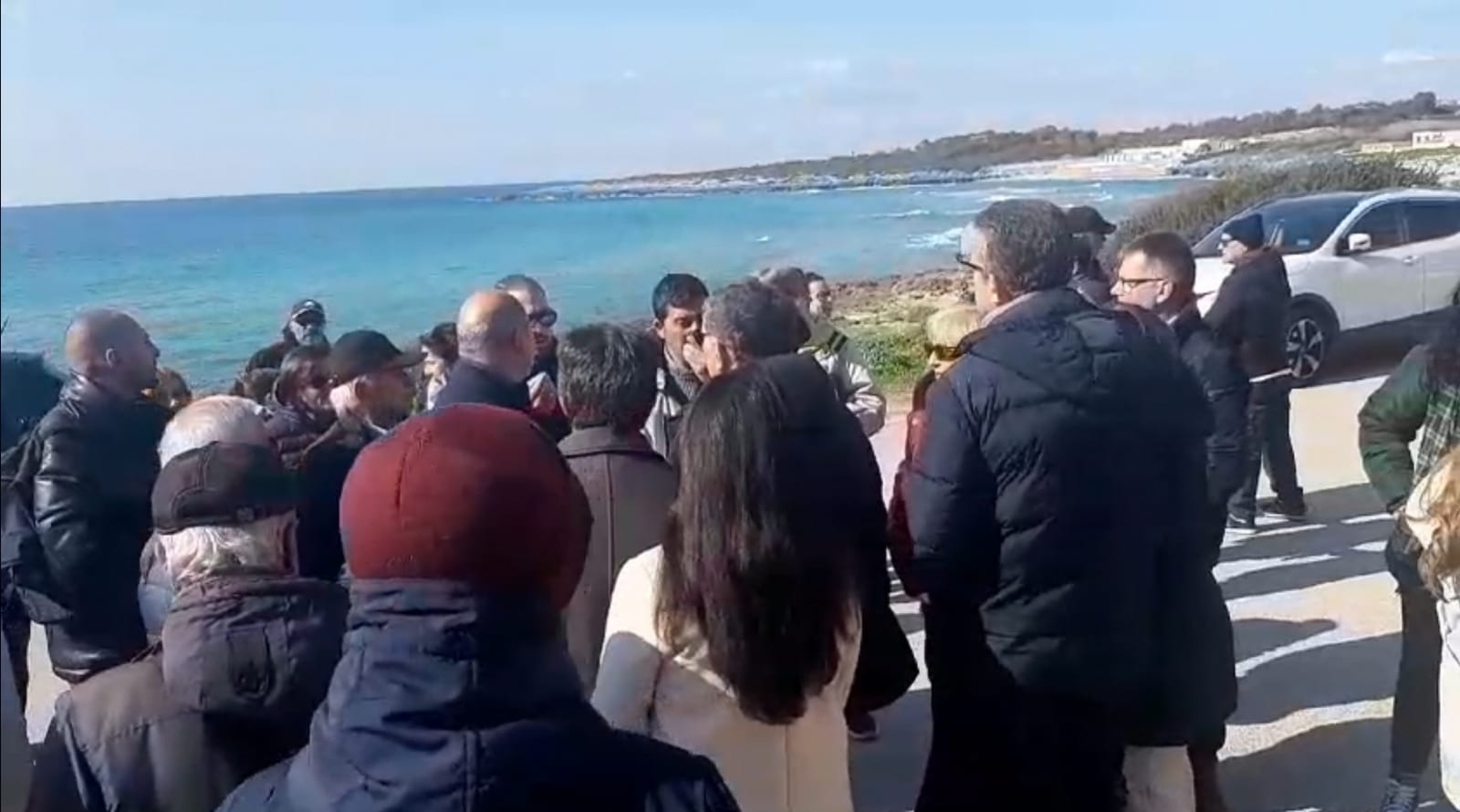 I cittadini della zona Tramontone mare in assemblea